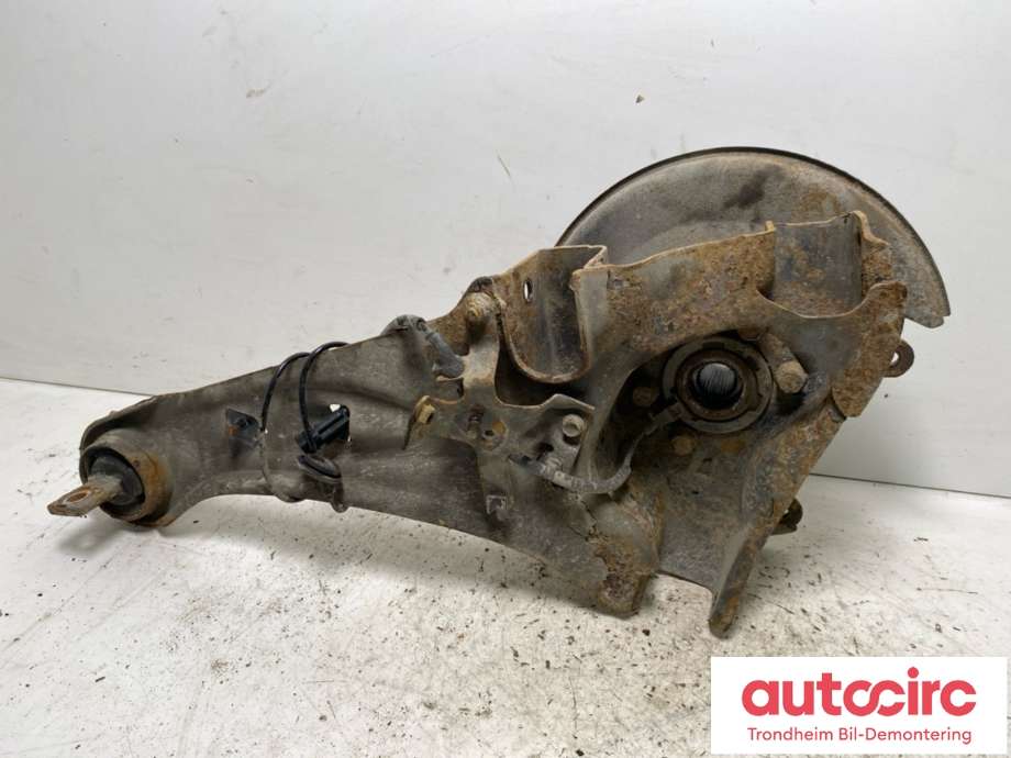 Hjulspindel venstre bak til Mitsubishi Outlander 2012-2015 (Type III, Fase 1)  (..|4125A079|)
