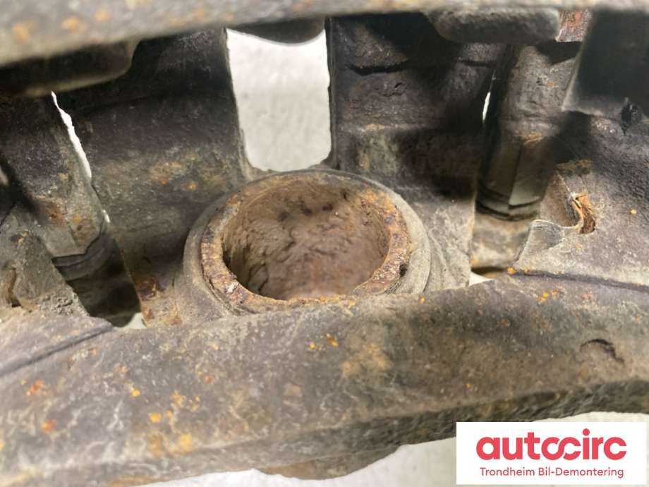 Bremsecaliper høyre bak til Mitsubishi Pajero 2007-2016 (Type IV, Fase 1) (4605A910|)