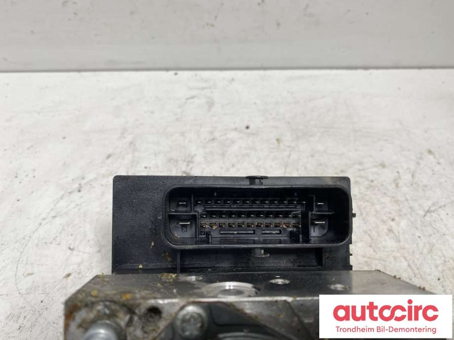 ABS sentral til Peugeot 5008 2010-2017 (Type I)  (BOSCH|4541 QG|16 075 104 80|)