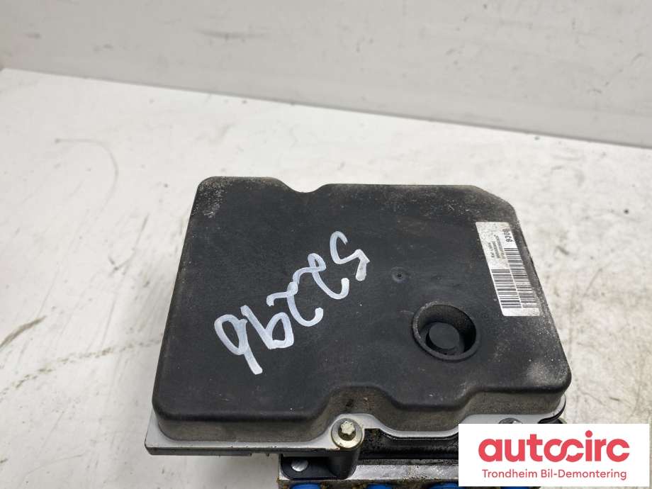 ABS sentral til Peugeot 5008 2010-2017 (Type I)  (BOSCH|4541 QG|16 075 104 80|)