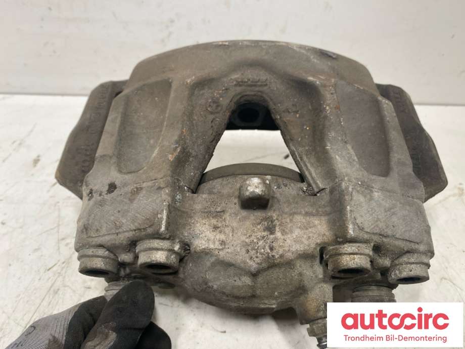 Bremsecaliper venstre foran til Mercedes CLS 2011-2017 (C218) (C218) (A2044213581|)