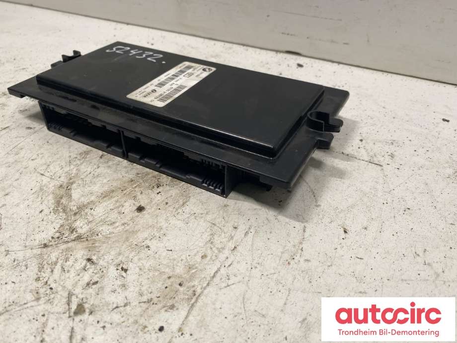 Styreenhet (FRM - Footwell Module) til BMW 1-Serie 2004-2011 (E81/E82/E87/E88) (E81/E82/E87/E88) (61 35 9 128 184|)