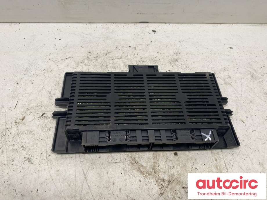 Styreenhet (FRM - Footwell Module) til BMW 1-Serie 2004-2011 (E81/E82/E87/E88) (E81/E82/E87/E88) (61 35 9 128 184|)