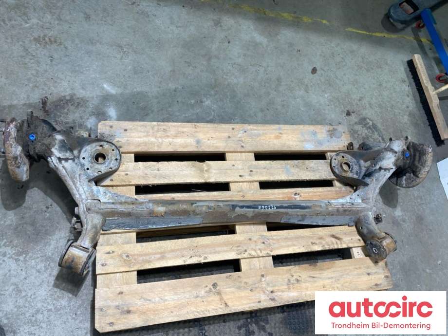 Bakstilling til Kia Carens 2013-2018 Type III (55100A4060|)