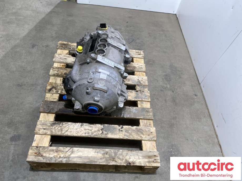 Motor elbil foran til Jaguar I-PACE 2018-->>  (T4K9604|J9D375762AG|T4K20798|J9D375762AN)