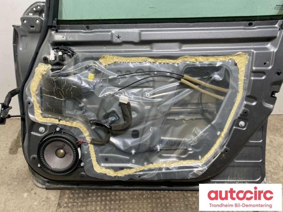 Dør høyre foran til Nissan Leaf 2018-->> (Type II)  (H01005SLMA|)