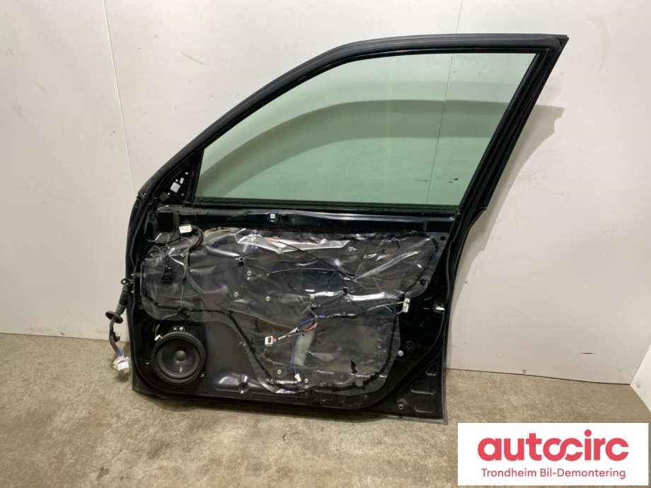 Dør høyre foran til Subaru Forester 2008-2013 (Type III)  (LES INFO|60009SC0219P|)