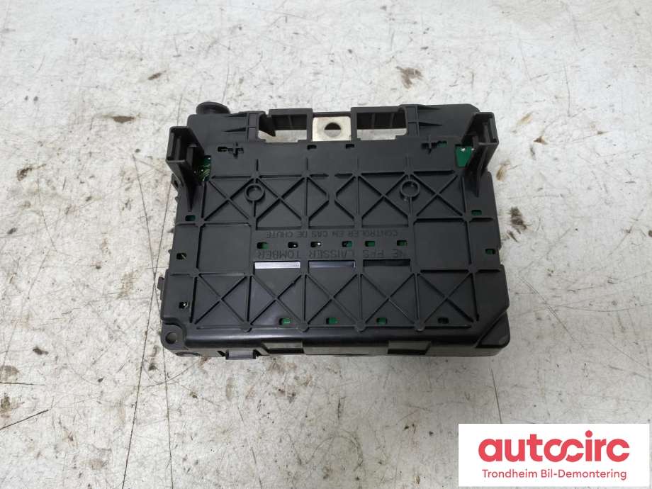 Sikringsboks motorrom til Citroën C5 2001-2004 (Type I, Fase 1) (..|9643498680|)