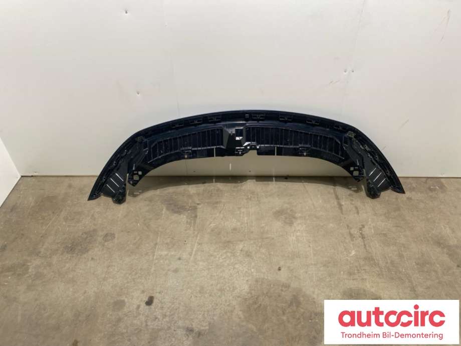 Frontplate øvre til Mercedes EQA 2021-->>  (..|A 243 880 22 02|A2438802202|)