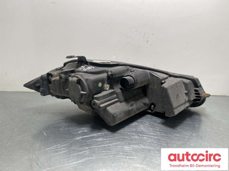 Frontlykt venstre xenon til Jaguar XF 2008-2015 (X250) (X250) (C2Z26717|CX2313W030EF|C2Z31447| CX2313W030EH)