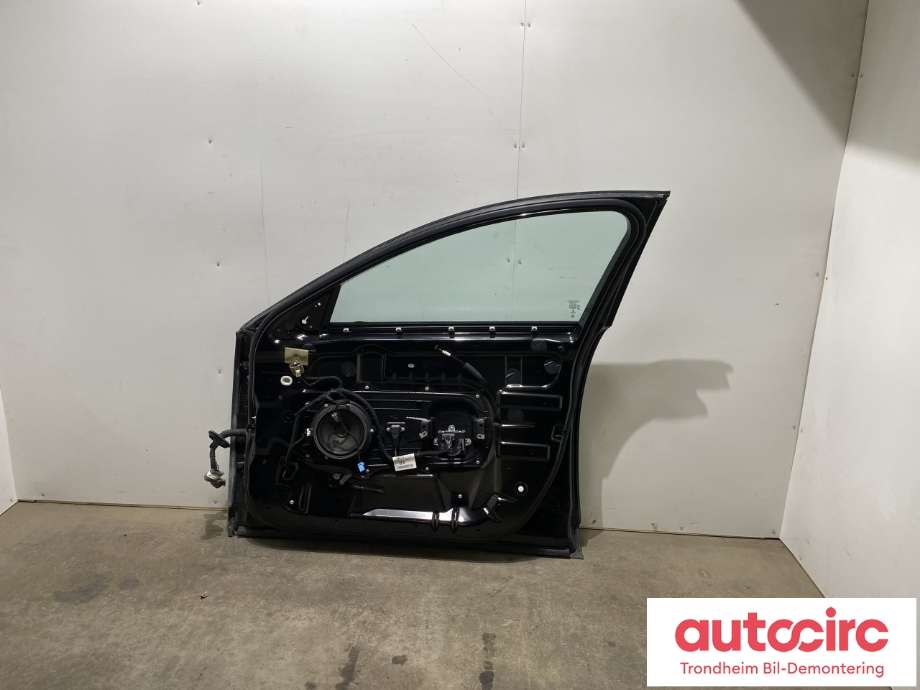 Dør høyre foran til Jaguar XF 2008-2015 (X250) (X250) (C2Z2060|8X23F20124AB|)