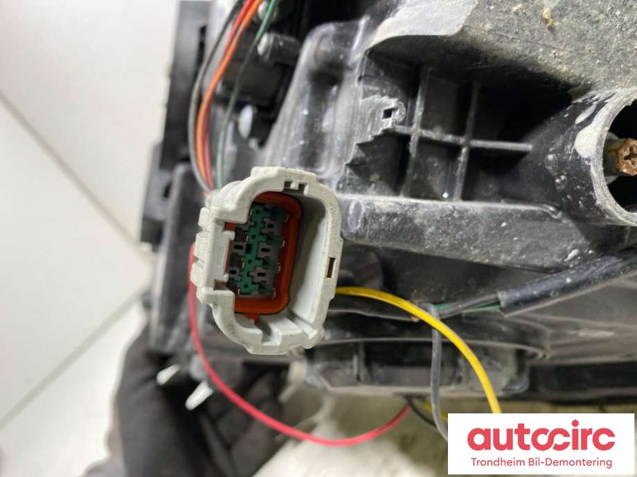 Frontlykt venstre halogen til Nissan Leaf 2011-2017 (Type I)  (260603NA3C|)