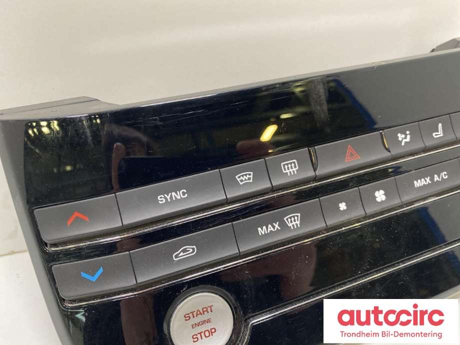Varmeapparat betjening til Jaguar XE 2015-->> (..|GX73-18C858-SF|T4N4332|GX7318C858SF)