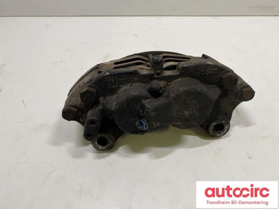Bremsecaliper venstre foran til Mercedes G-Wagen 1990-->> (W463) (W463) (..|A4614200502|A4614200702|A0044208183| A 461 420 05 02| A 461 420 07 02| A 004 420 81 83)