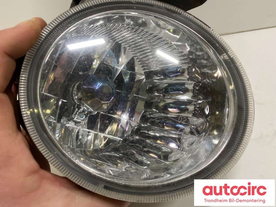 Tåkelykt høyre foran til Subaru Forester 2002-2005 (Type II, Fase 1)  (..|84501-SA100|84501-SA001|84501-SA000| 84501SA100| 84501SA001| 84501SA000)