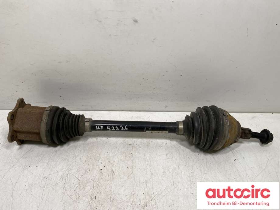 Drivaksel høyre foran, diesel/automat til VW Passat, 2011-2015 (B7) (B7) (3AA407272D)