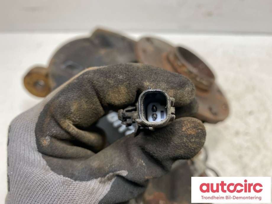 Hjulspindel venstre foran til Suzuki SX4 S-CROSS 2013-->> (Type II)  (45151-61M00|)