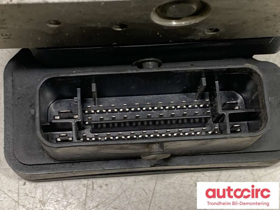 ABS sentral til Suzuki SX4 S-CROSS 2013-->> (Type II)  (56100-62MP3|)
