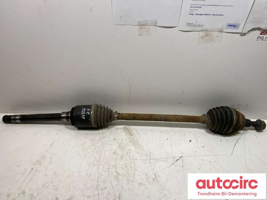 Drivaksel høyre foran, diesel/automat til Mercedes ML, 2005-2011 (W164) (W164) (A1643301901)