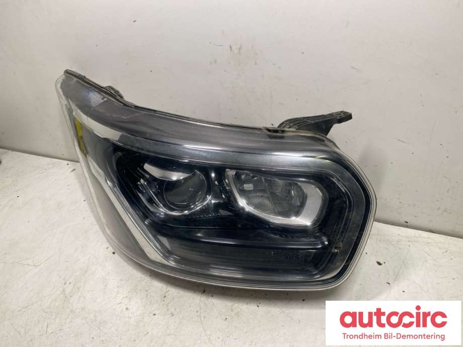 Frontlykt høyre xenon til Ford Transit 2014-->>  (2092778|GN1A13N021AA|KK31-13W029-DD)