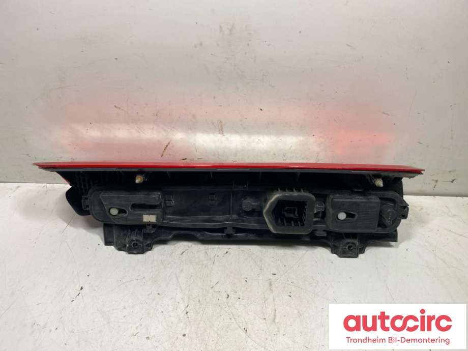Baklykt venstre til Ford Transit 2014-->>  (1870426|BK3113405AG|)