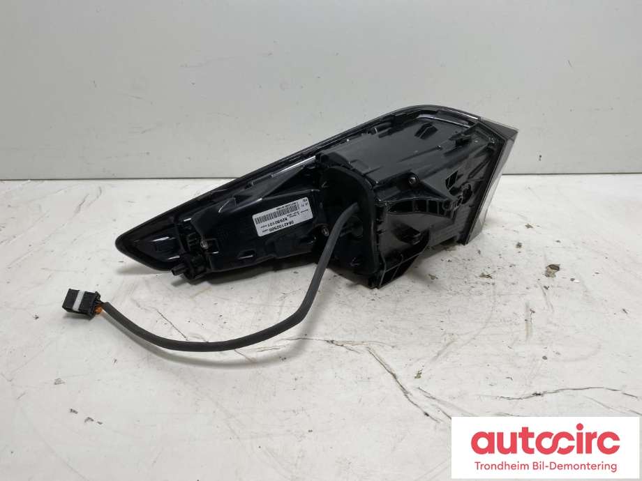 Baklykt venstre ytre til Peugeot e-3008 2023-->>  (9842102580|98 421 500 80|)