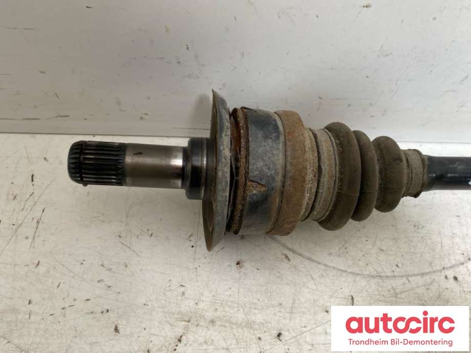 Drivaksel venstre bak, diesel/automat til BMW 4-Serie 2013-2020 (F32/F33/F36) (F32/F33/F36) (...|33208680347|7597681|8680347)
