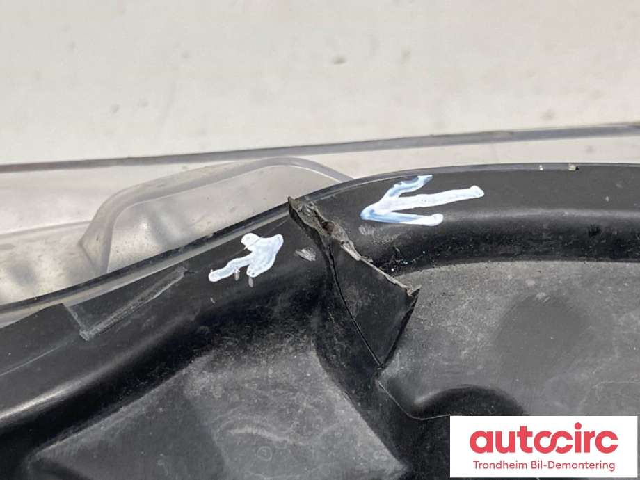 Frontlykt høyre xenon til BMW 3-Serie 2012-2018 (F30/F31/F34) (F30/F31/F34) (..|63117259554|63117338708|)