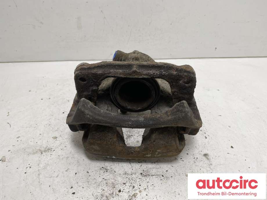 Bremsecaliper venstre foran til Mercedes B-Klasse 2011-2018 (W246) (W246) (A0004216381|)
