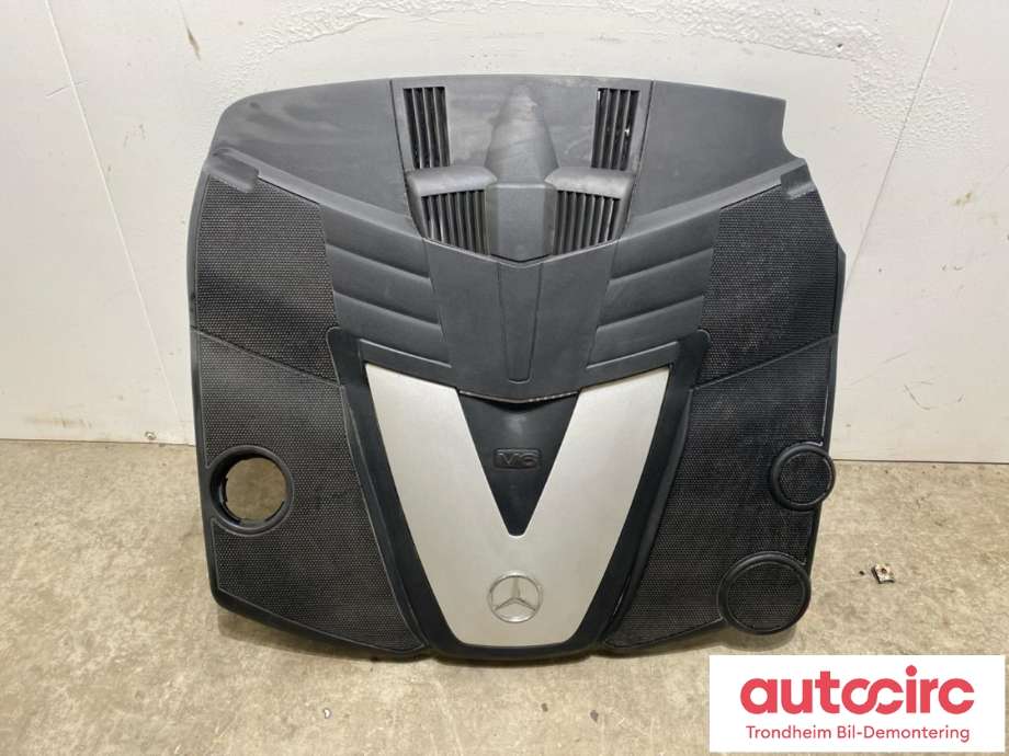 Motordeksel over motor til Mercedes ML, 2005-2011 (W164) (W164) (LES INFO|A6420100167)