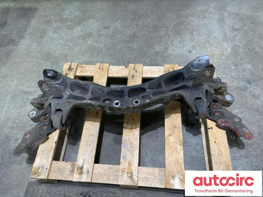 Travers bak til Mitsubishi Lancer 2003-2007  (MR510061|)