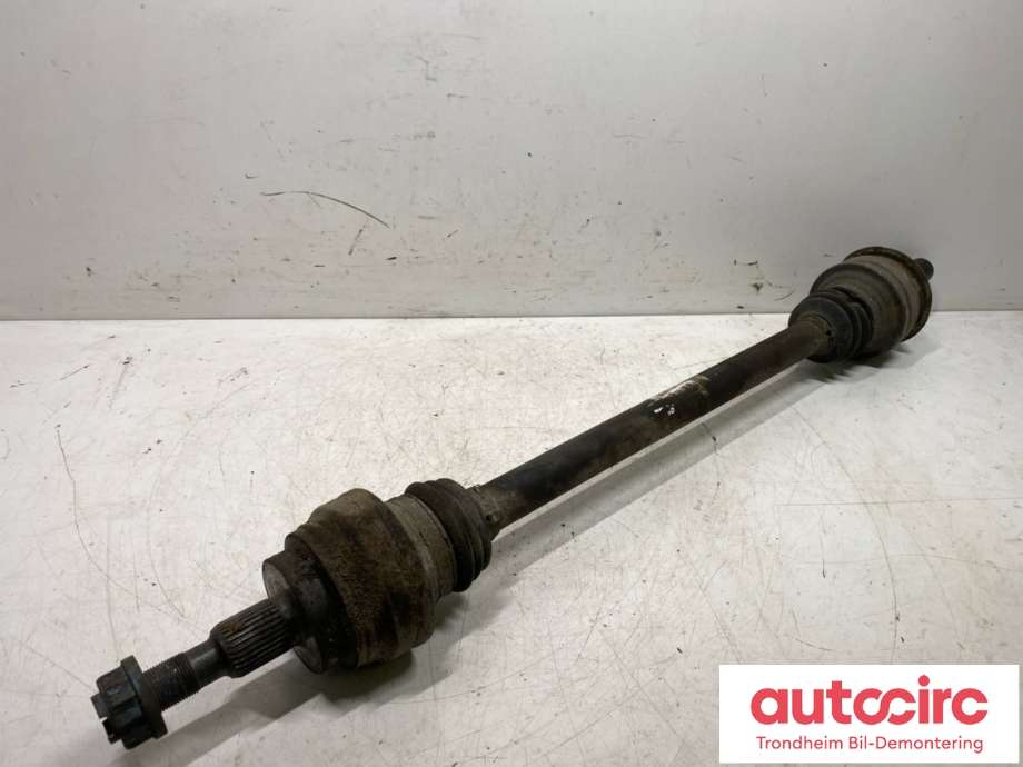 Drivaksel høyre bak, diesel/automat til Mercedes ML 2011-2015 (Fase 1) (W166) (W166) (A1663501110|)