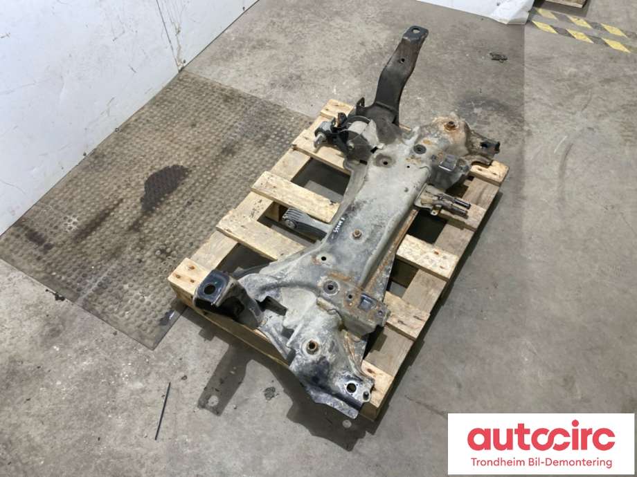 Travers foran hoved til Suzuki Vitara 2015-->> (Type IV)  (45810-61M51|)