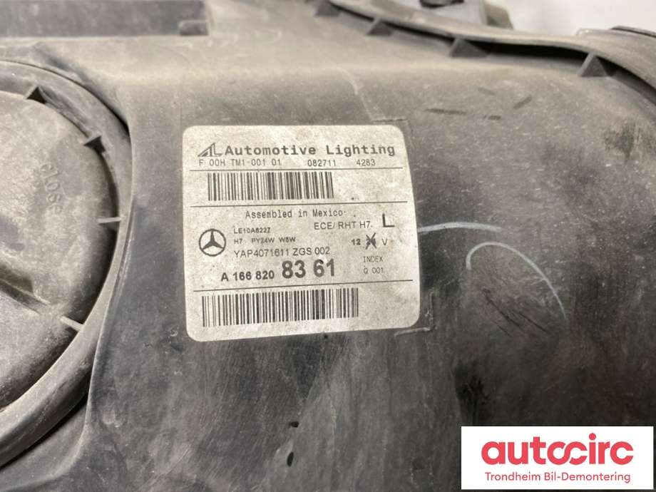 Frontlykt venstre halogen til Mercedes ML 2011-2015 (Fase 1) (W166) (W166) (A1668200161|A1668208361| A1668204659|A1668206659)