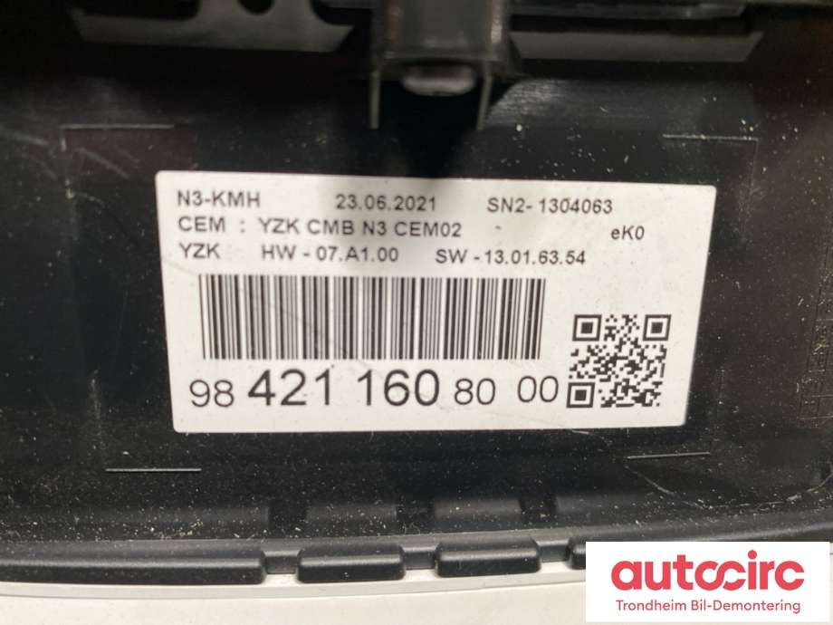 Instrumentpanel til Peugeot Expert 2016-->> (Type III)  (98 304 292 80|9842116080|)