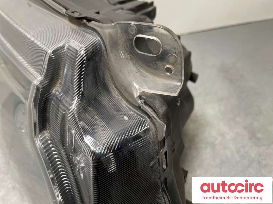 Frontlykt høyre xenon til Land Rover Range Rover Sport 2005-2013  (VALEO|LR023551|AH3213W029HD|)