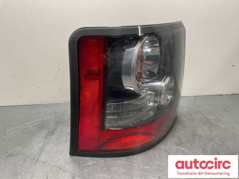 Baklykt venstre til Land Rover Range Rover Sport 2005-2013  (LR015290|AH3213405AC|LR036157| AH3213405AD)