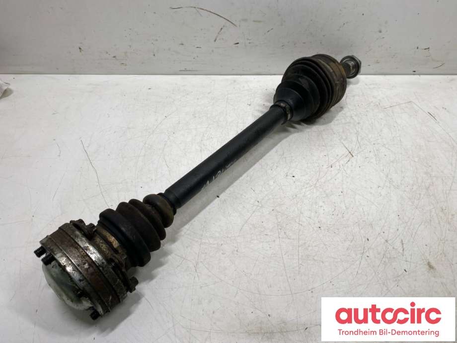 Drivaksel venstre foran, diesel/automat til Mercedes Vito/Viano 2004-2010 (Fase 1) (W639) (W639) (A6393300701|)