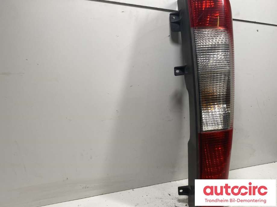 Baklykt venstre til Mercedes Vito/Viano 2004-2010 (Fase 1) (W639) (W639) (A 639 820 16 64|)