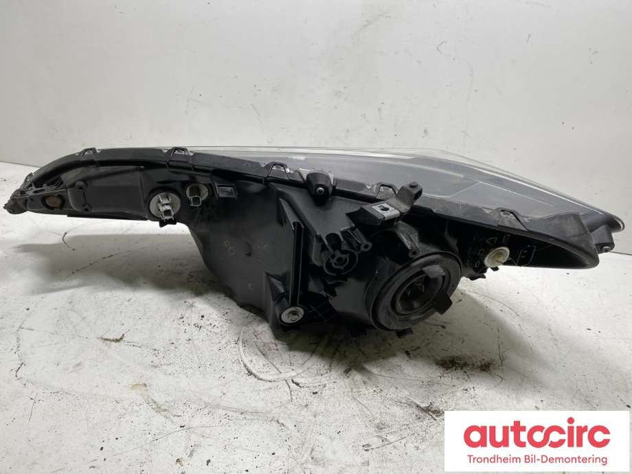 Frontlykt høyre halogen til Honda Jazz 2015-2020 (Type III)  (STANLEY|33100T5AJ01|33100T5AJ81|)