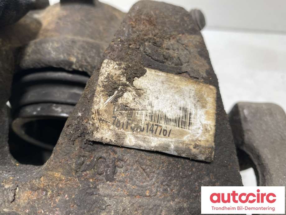 Bremsecaliper venstre foran til Peugeot Traveller 2017-->>  (1613260080|1651761380|)