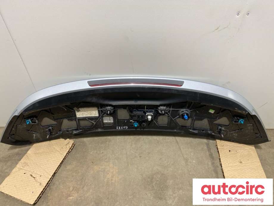 Spoiler bakluke til Mercedes EQC 2019-->>  (...|A2937900400|A 293 790 04 00|)