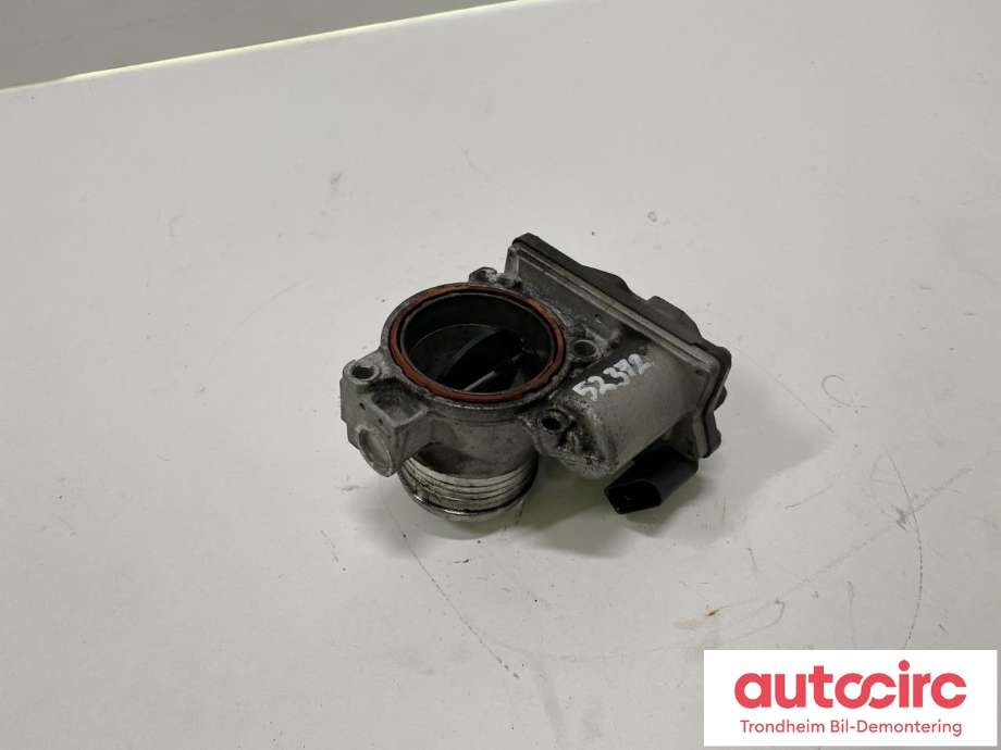 Spjeldhus til Ford Kuga 2013-2019  (VDO|9M5Q-9E926-AA|1700259|)