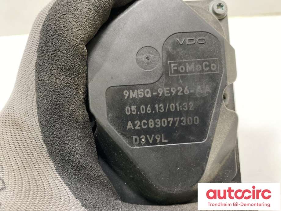 Spjeldhus til Ford Kuga 2013-2019  (VDO|9M5Q-9E926-AA|1700259|)