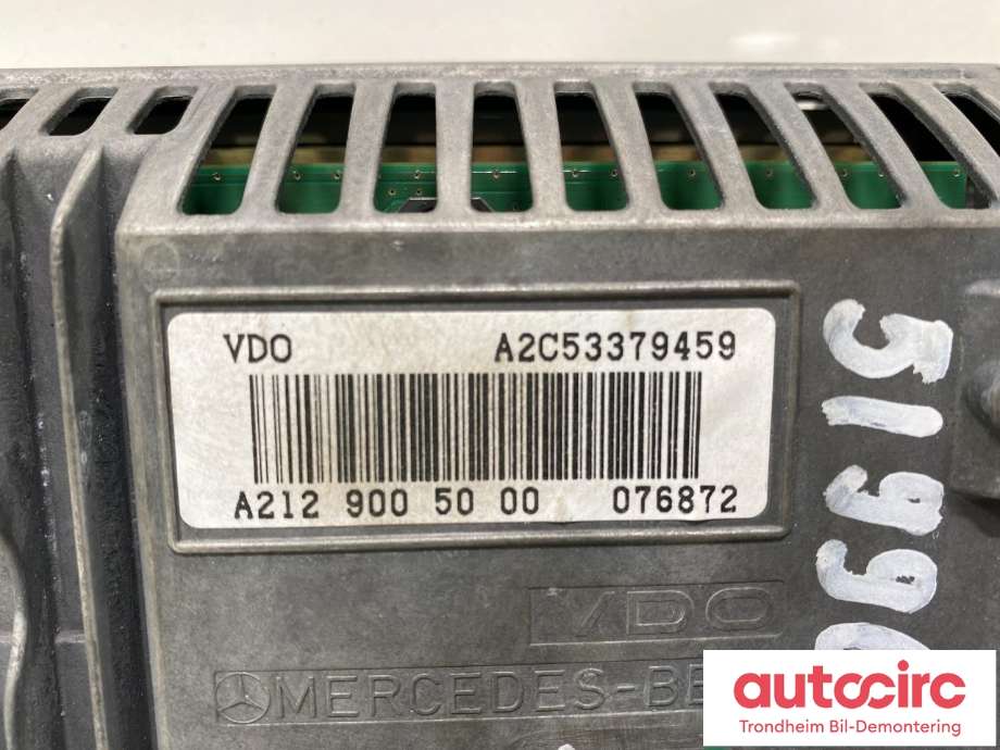 Bilstereo navigasjon skjerm til Mercedes E-Klasse 2009-2013 (Fase 1) (W212) (W212) (LES INFO|A2129005000|A2129008607|A2129009022| A 212 900 86 07| A 212 900 90 22| A 212 900 50 00)