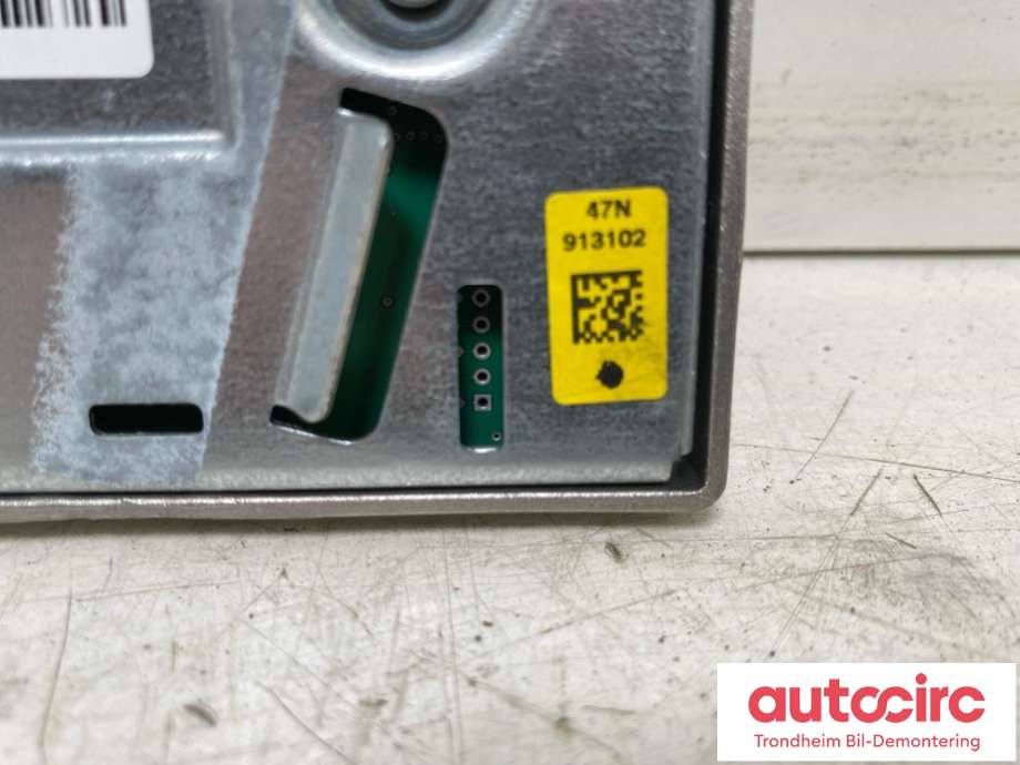 Bilstereo forsterker til BMW X2 2018-->> (F39) (F39) (..|65122622758|65122622761|)