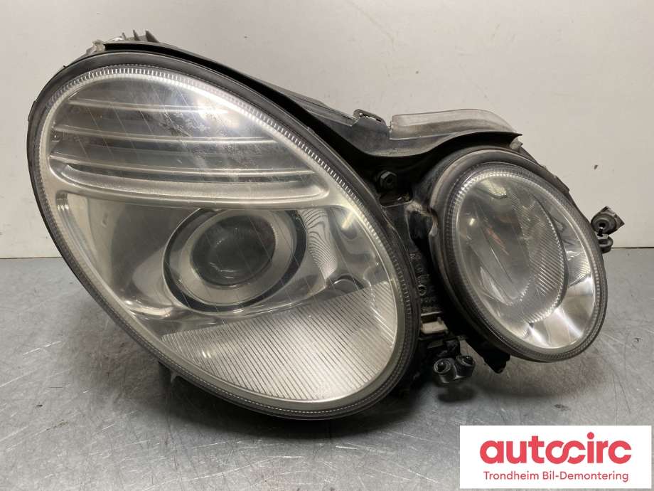 Frontlykt høyre xenon til Mercedes E-Klasse 2006-2009 (Fase 2) (W211) (W211) (...|A 211 820 41 61|A 211 820 51 61|)