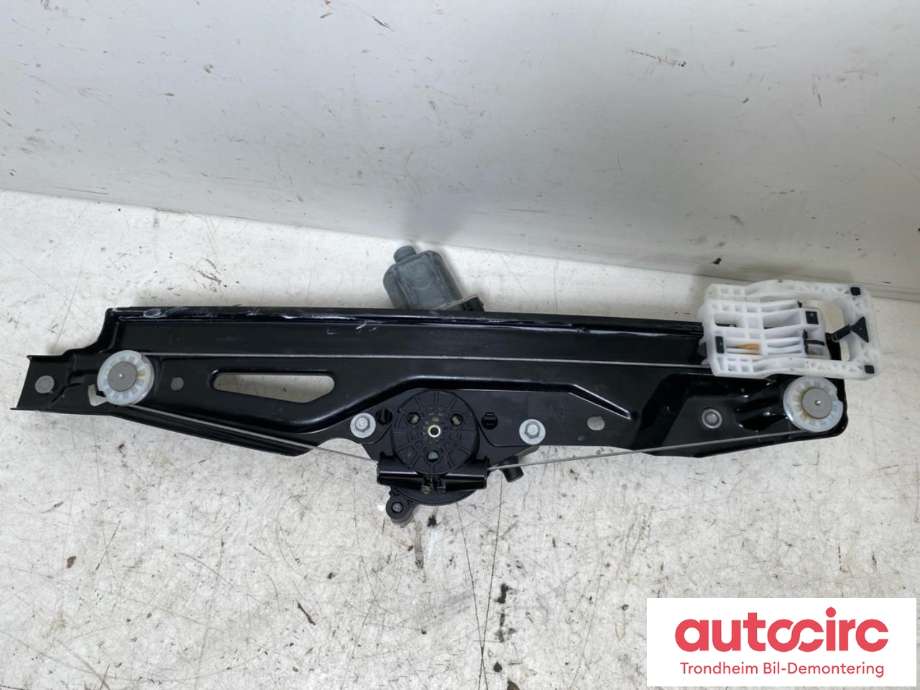 Ruteheis høyre bak til BMW X2 2018-->> (F39) (F39) (..|7420414|0130822790|7413051| 51357462606| 67627473090)
