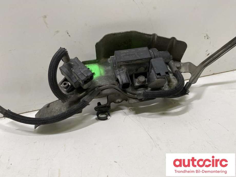 Vakuumventil til Toyota Avensis 2003-2008 (Type II)  (..|25319-0R010|25860-0R010|25861-26020| 2586126020| 253190R010| 258600R010)