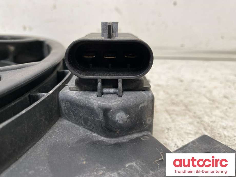 Kjølevifte elektrisk til Opel Zafira B 2005-2011  (BOSCH|13147279|0130303302|13158656| 13158655| 0130303975)